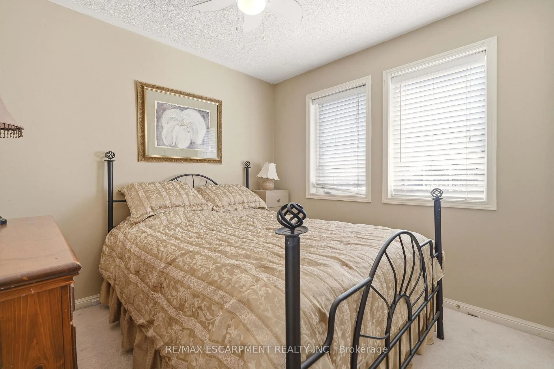 Photo 23 of 2211 Amberglen Court, Oakville, Westmount — HOMEH
