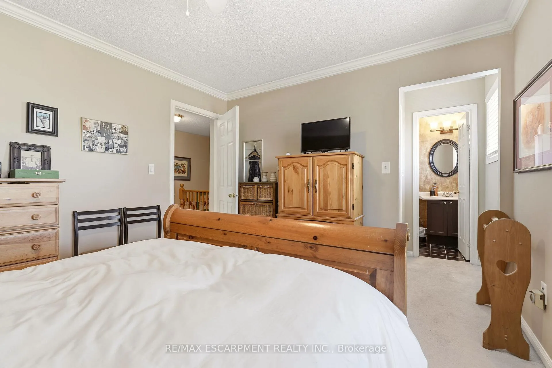 Photo 27 of 2211 Amberglen Court, Oakville, Westmount — HOMEH