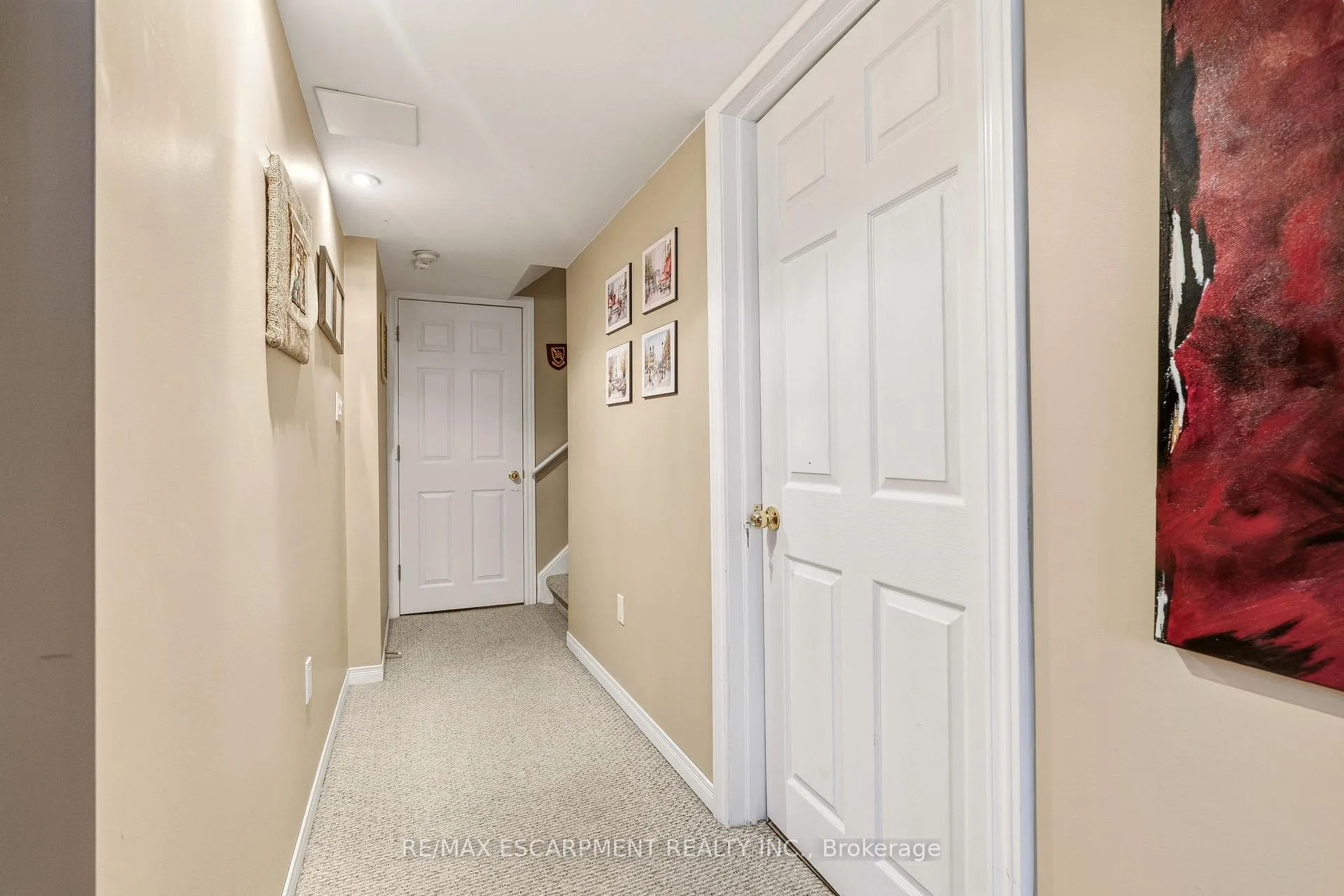 Photo 35 of 2211 Amberglen Court, Oakville, Westmount — HOMEH