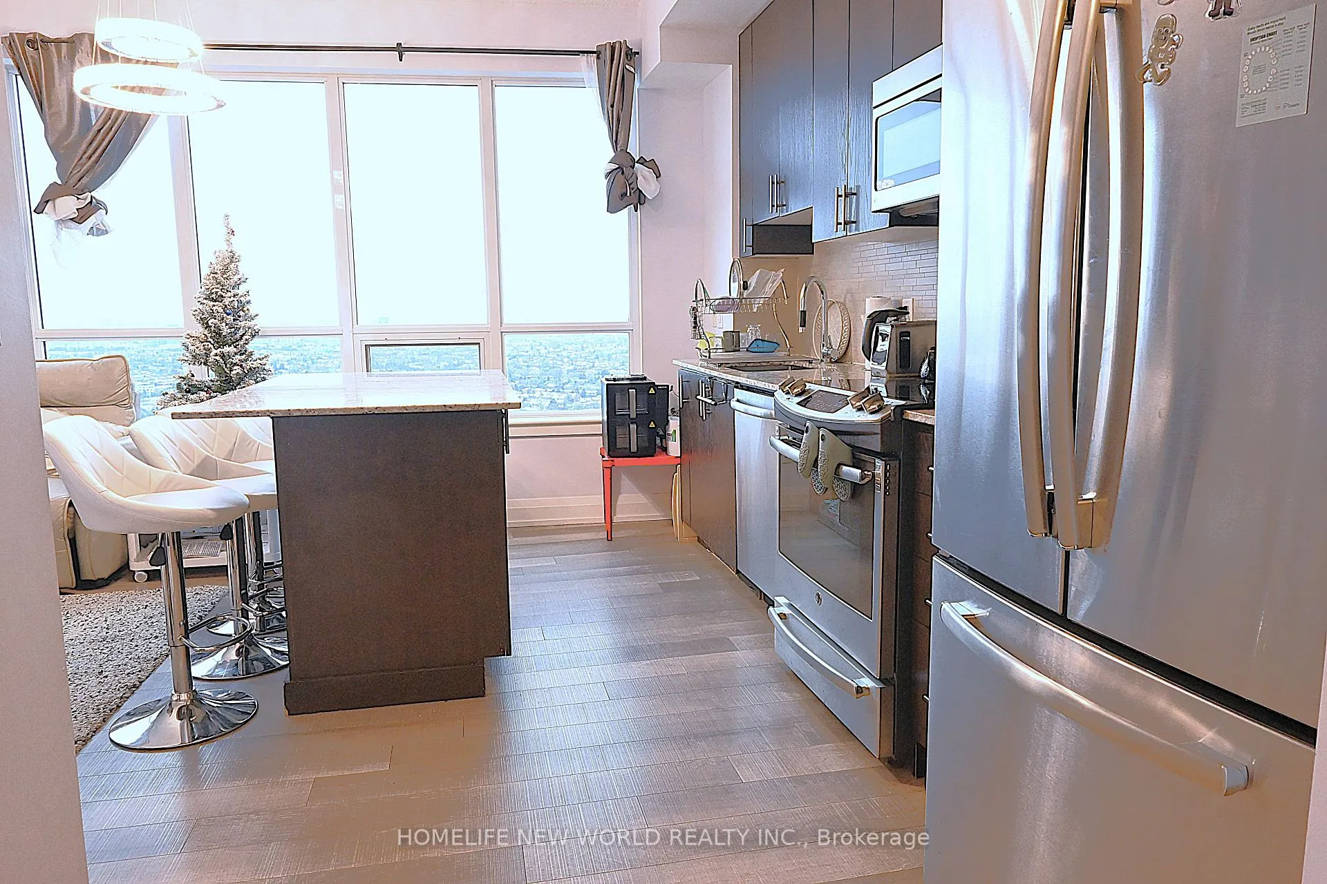 Photo 3 of Unit PH2-08, 7161 Yonge Street, Markham, Grandview — HOMEH