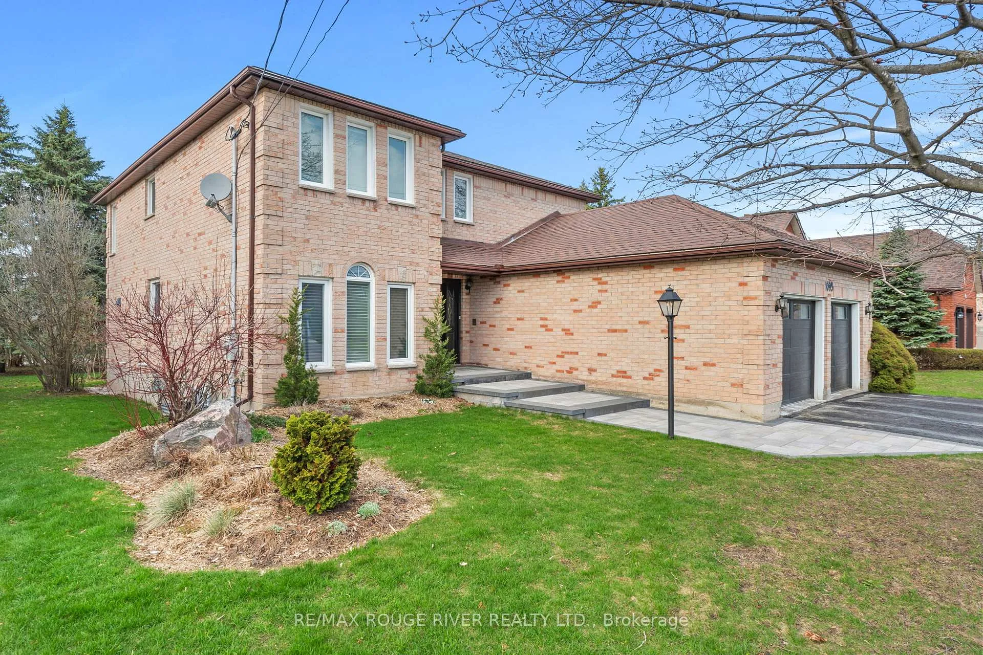 Photo 2 of 1093 Frei Street, Cobourg — HOMEH