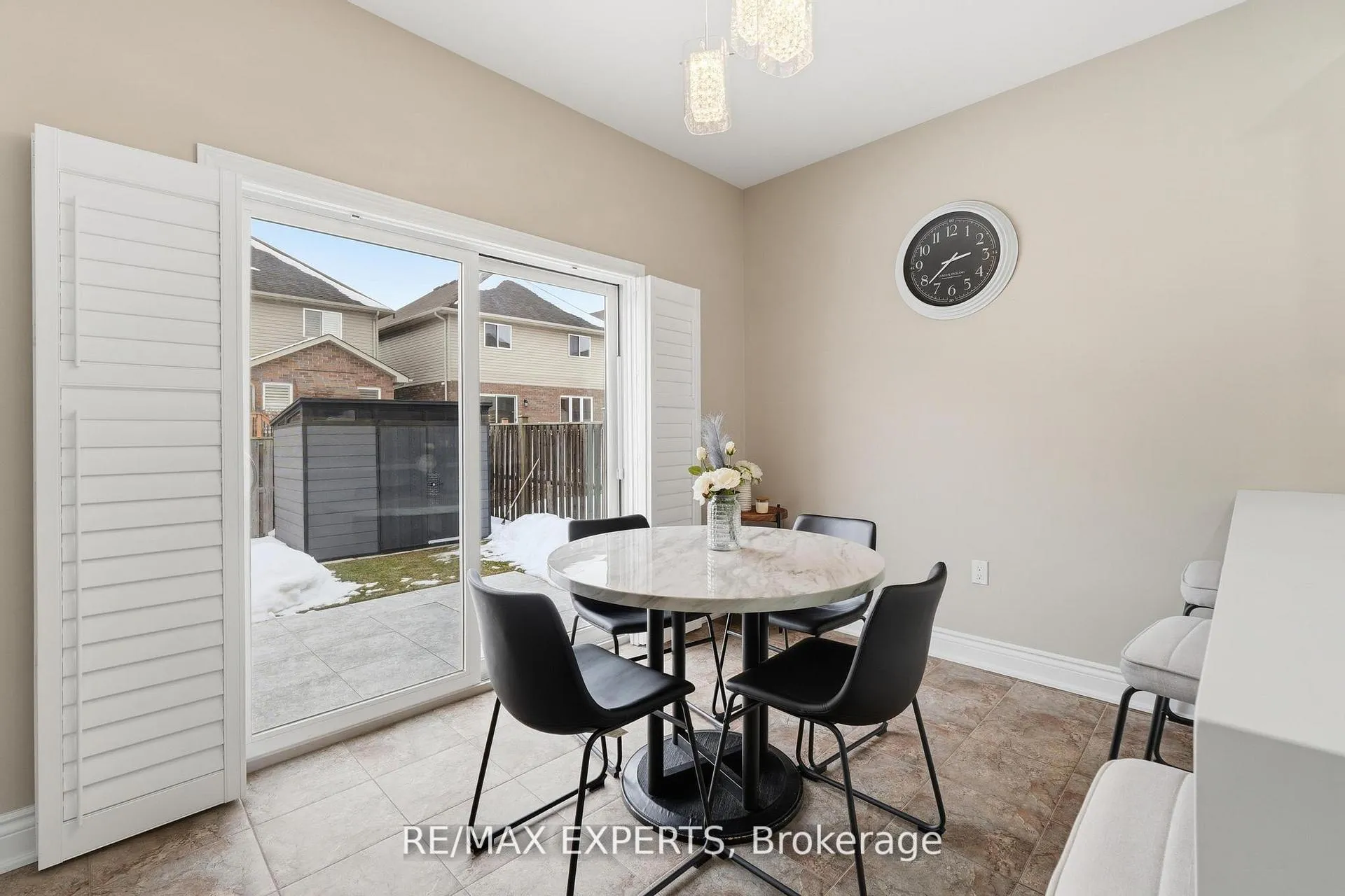 Photo 17 of 74 Boulder Crescent, Hamilton, Stoney Creek Mountain — HOMEH
