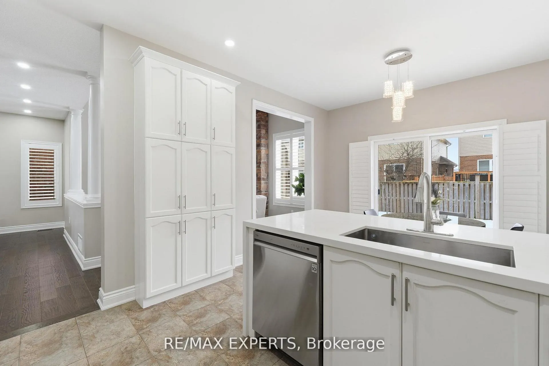 Photo 23 of 74 Boulder Crescent, Hamilton, Stoney Creek Mountain — HOMEH