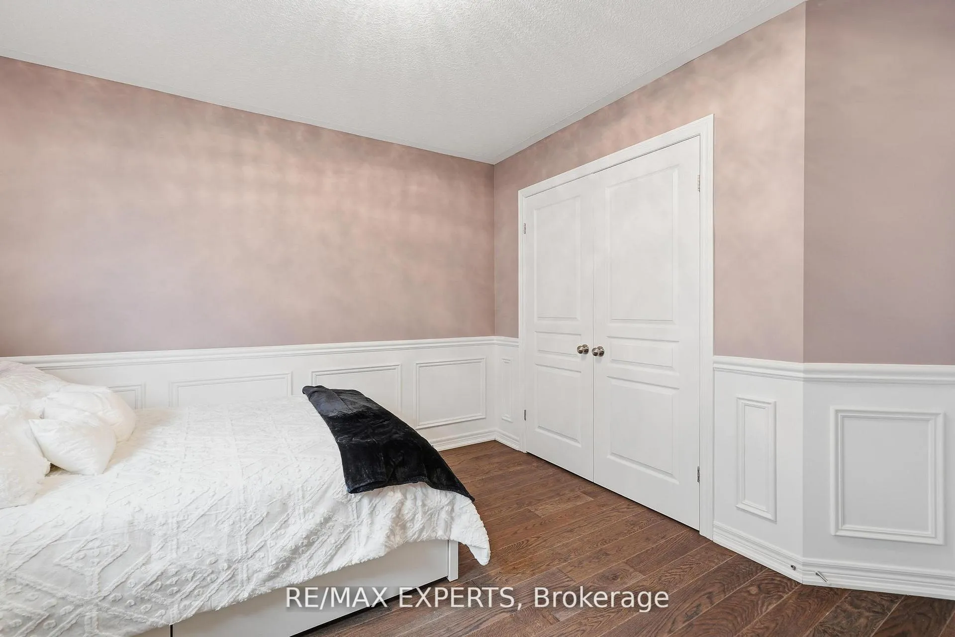 Photo 35 of 74 Boulder Crescent, Hamilton, Stoney Creek Mountain — HOMEH