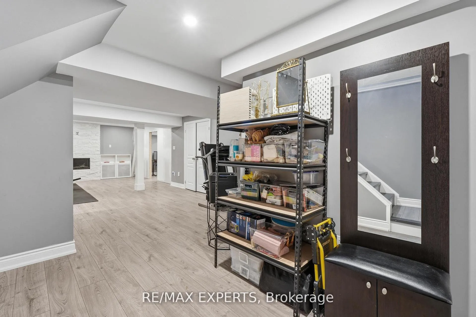 Photo 43 of 74 Boulder Crescent, Hamilton, Stoney Creek Mountain — HOMEH