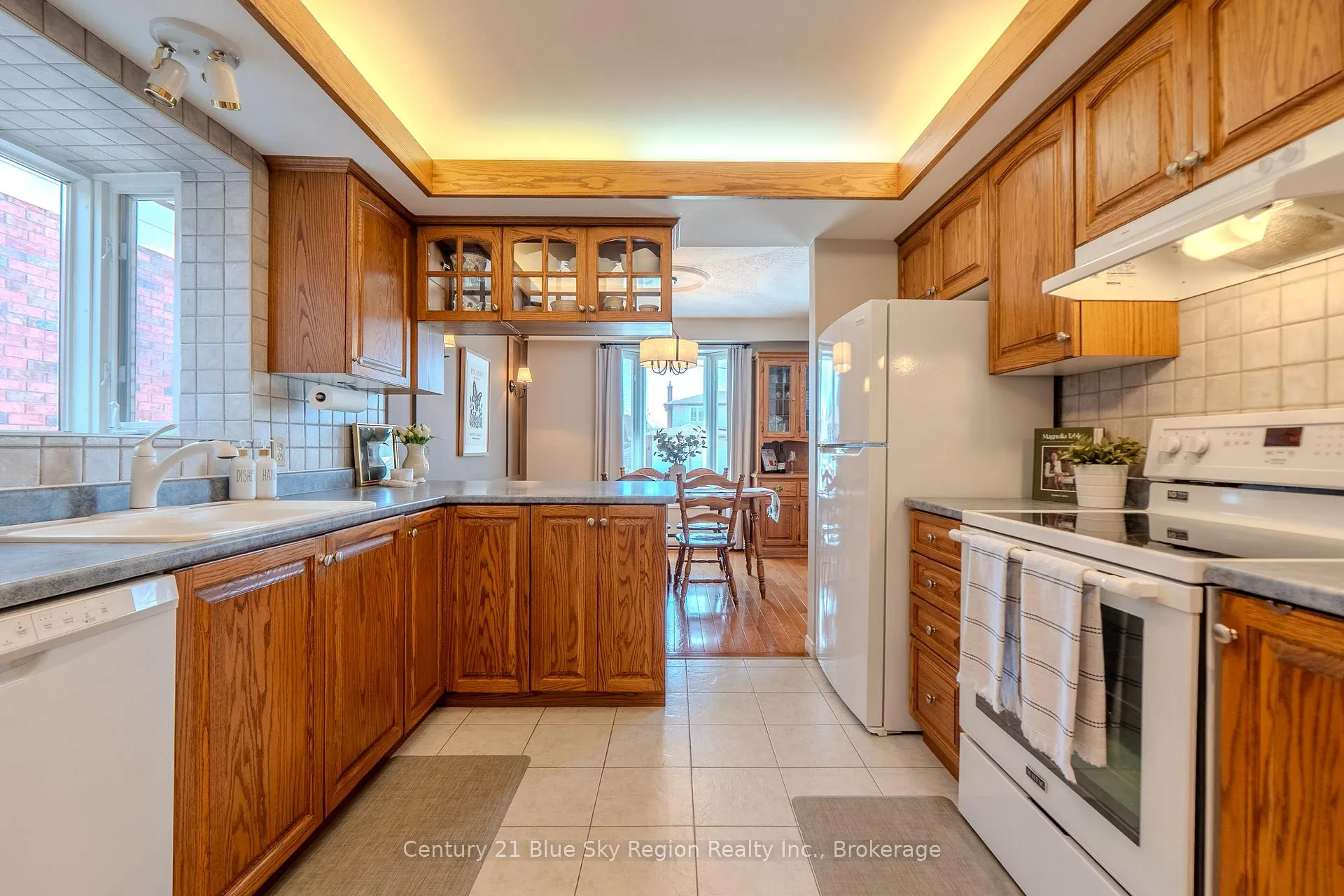Photo 7 of 14 Sable Crescent, North Bay, Birchaven — HOMEH