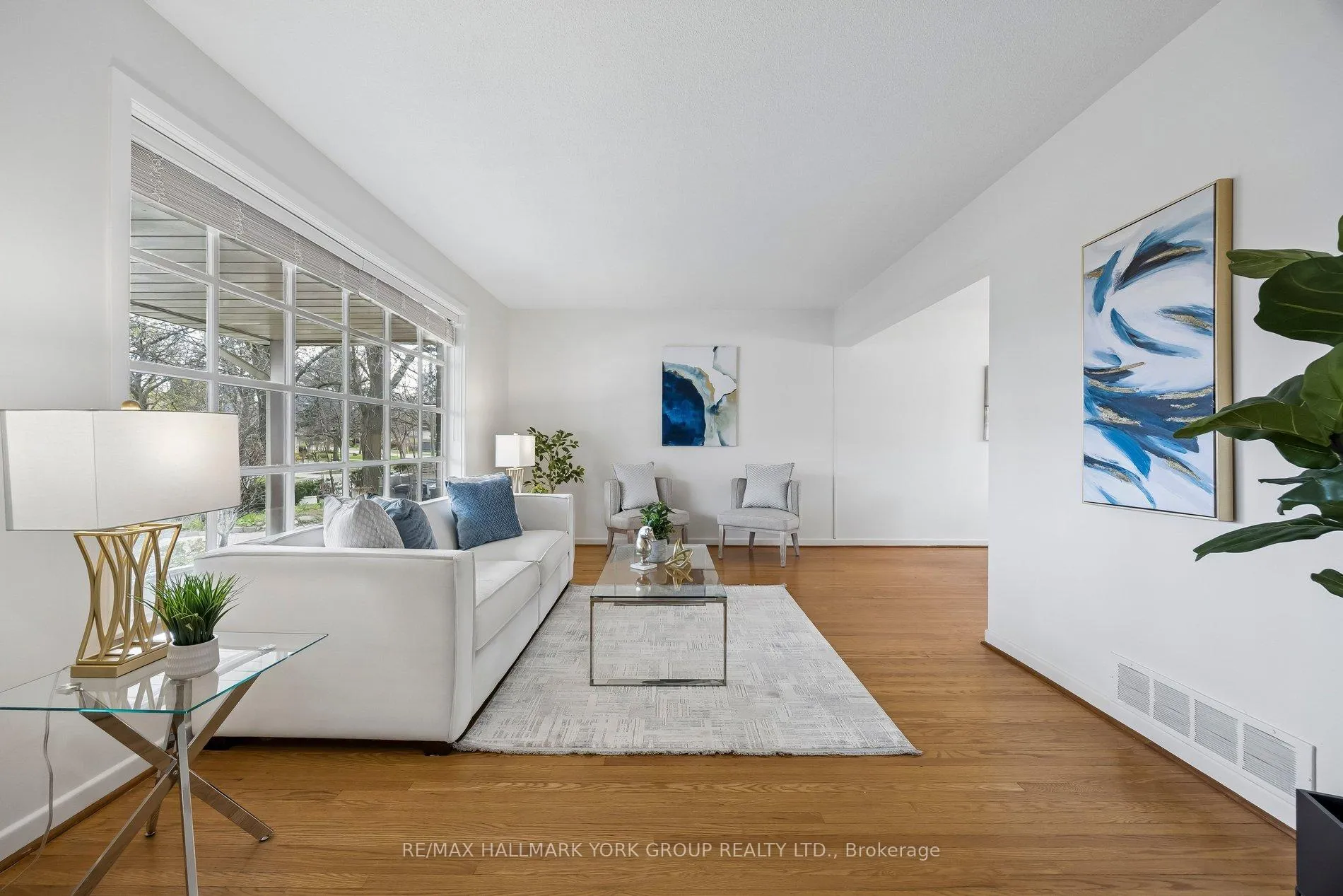 Photo 10 of 86 Nymark Avenue, North York, Don Valley Village — HOMEH