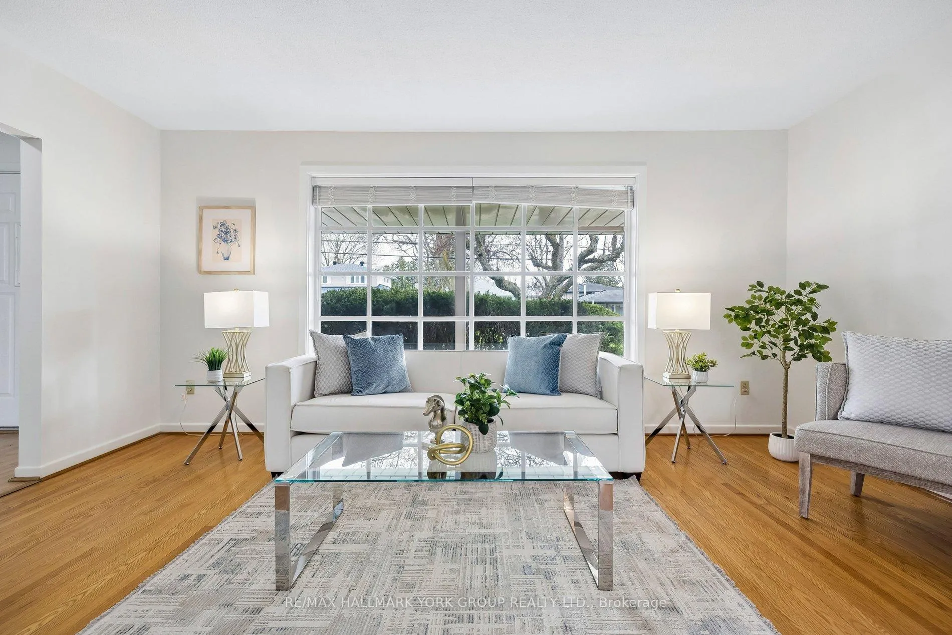 Photo 12 of 86 Nymark Avenue, North York, Don Valley Village — HOMEH
