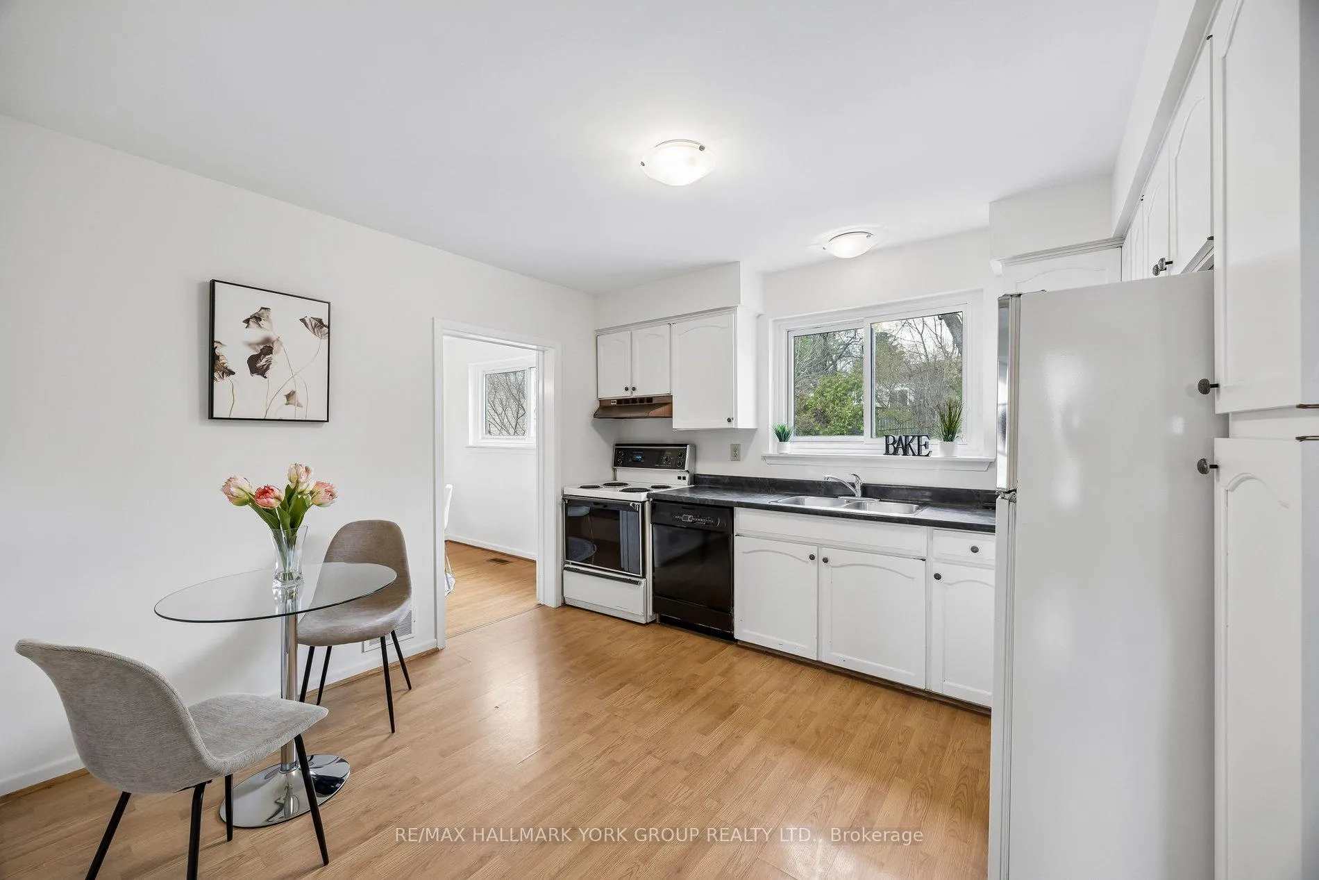 Photo 18 of 86 Nymark Avenue, North York, Don Valley Village — HOMEH