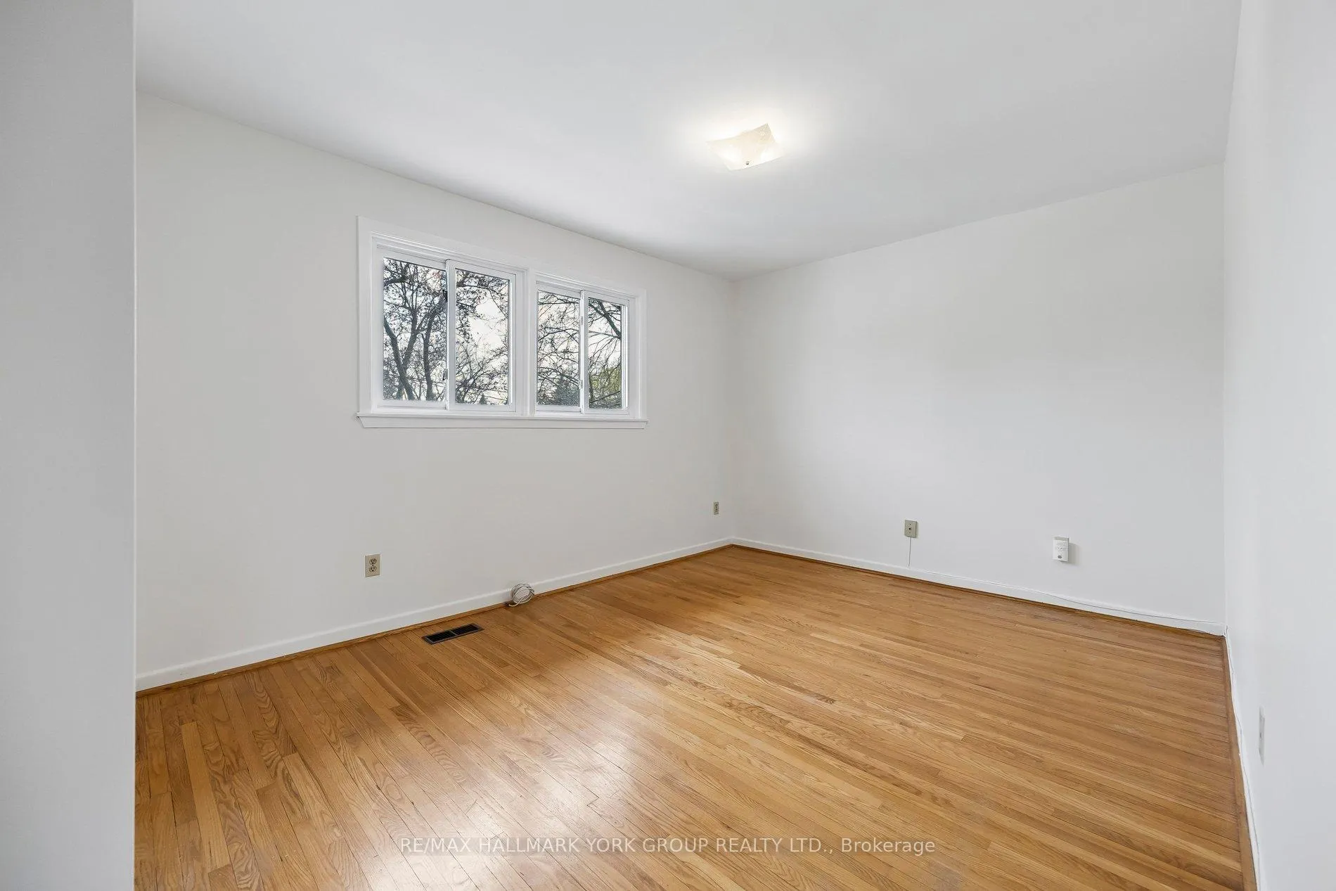 Photo 24 of 86 Nymark Avenue, North York, Don Valley Village — HOMEH