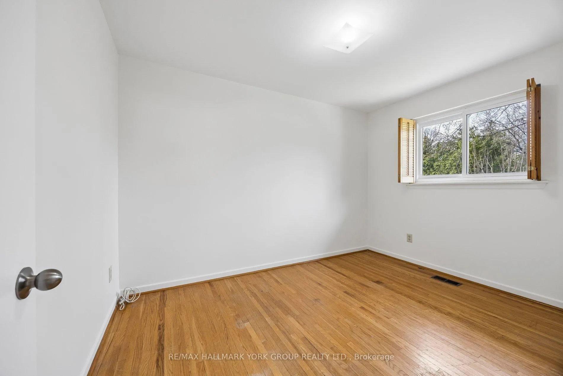 Photo 25 of 86 Nymark Avenue, North York, Don Valley Village — HOMEH