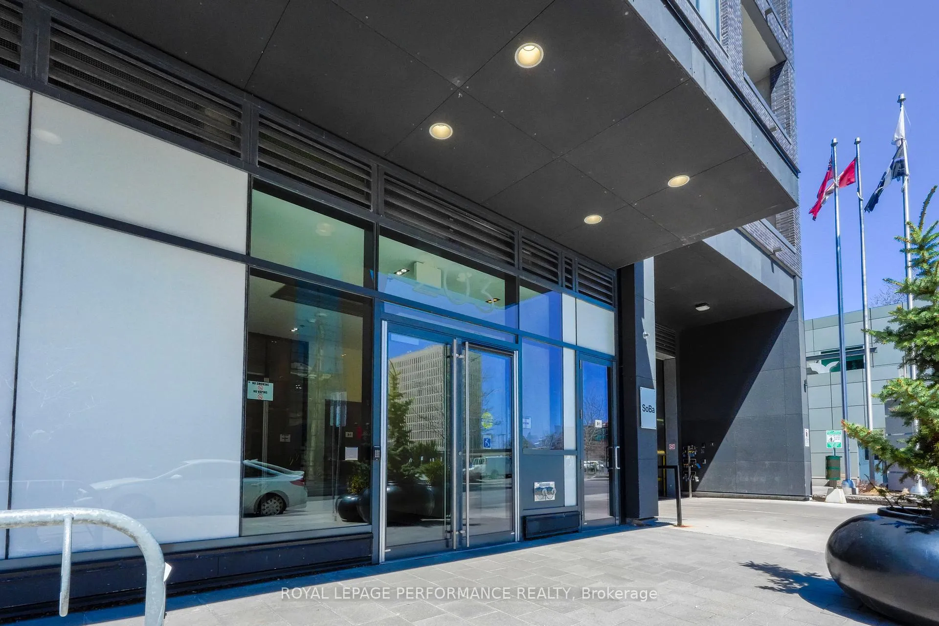 Photo 2 of Unit 1704, 203 Catherine Street E, Ottawa, Ottawa Centre — HOMEH