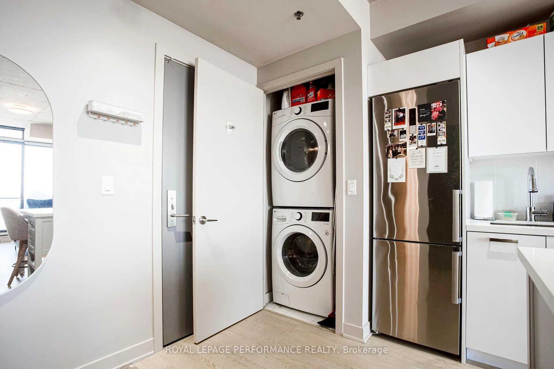 Photo 4 of Unit 1704, 203 Catherine Street E, Ottawa, Ottawa Centre — HOMEH