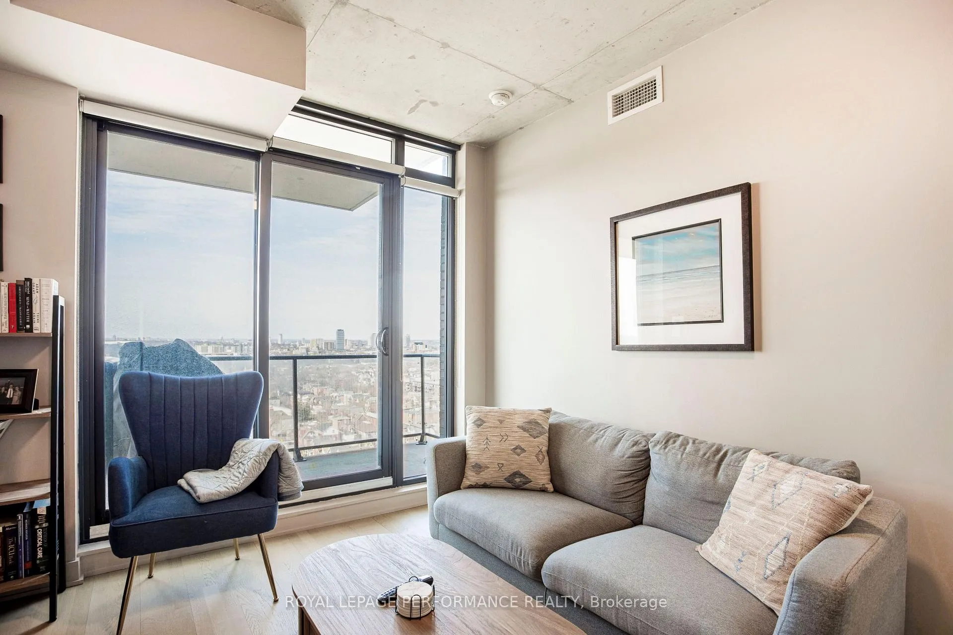 Photo 9 of Unit 1704, 203 Catherine Street E, Ottawa, Ottawa Centre — HOMEH
