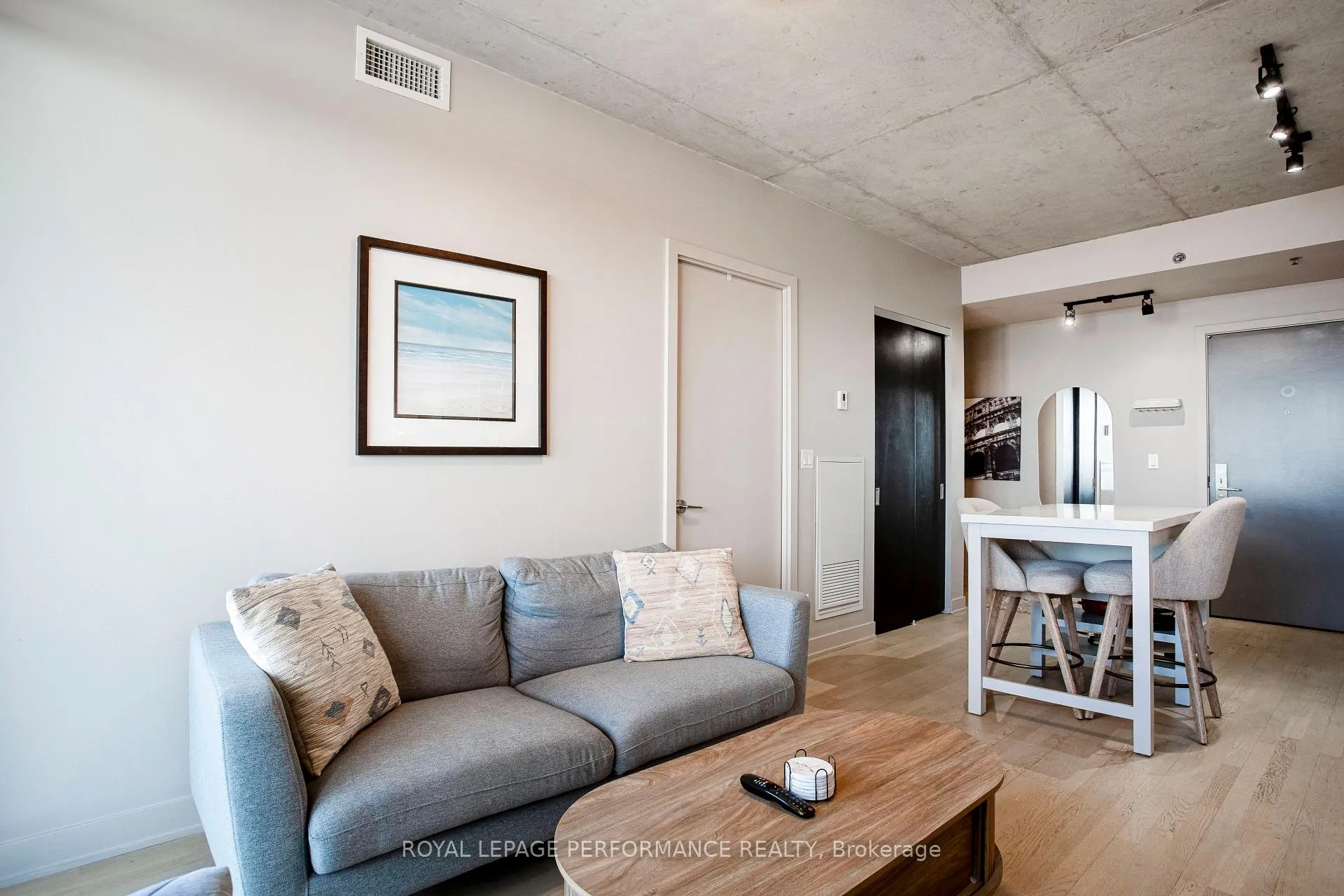 Photo 10 of Unit 1704, 203 Catherine Street E, Ottawa, Ottawa Centre — HOMEH