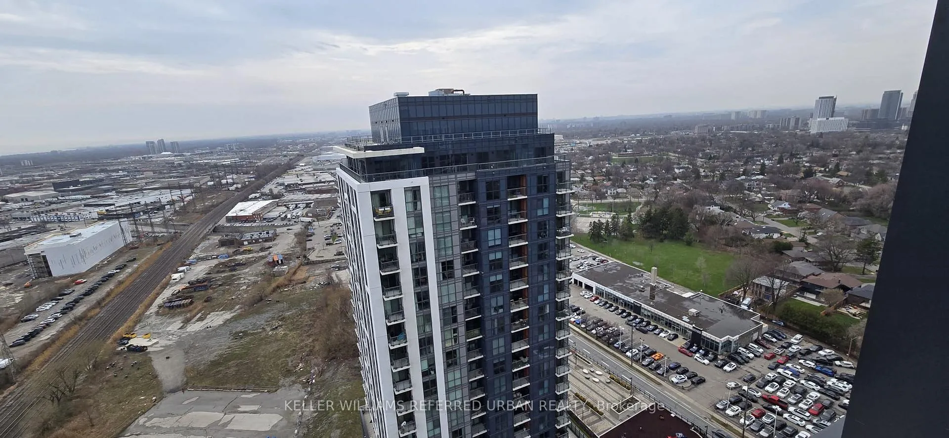 Photo 2 of Unit 2809 - Main room, 20 Thomas Riley Road, Etobicoke, Islington-City Centre West — HOMEH