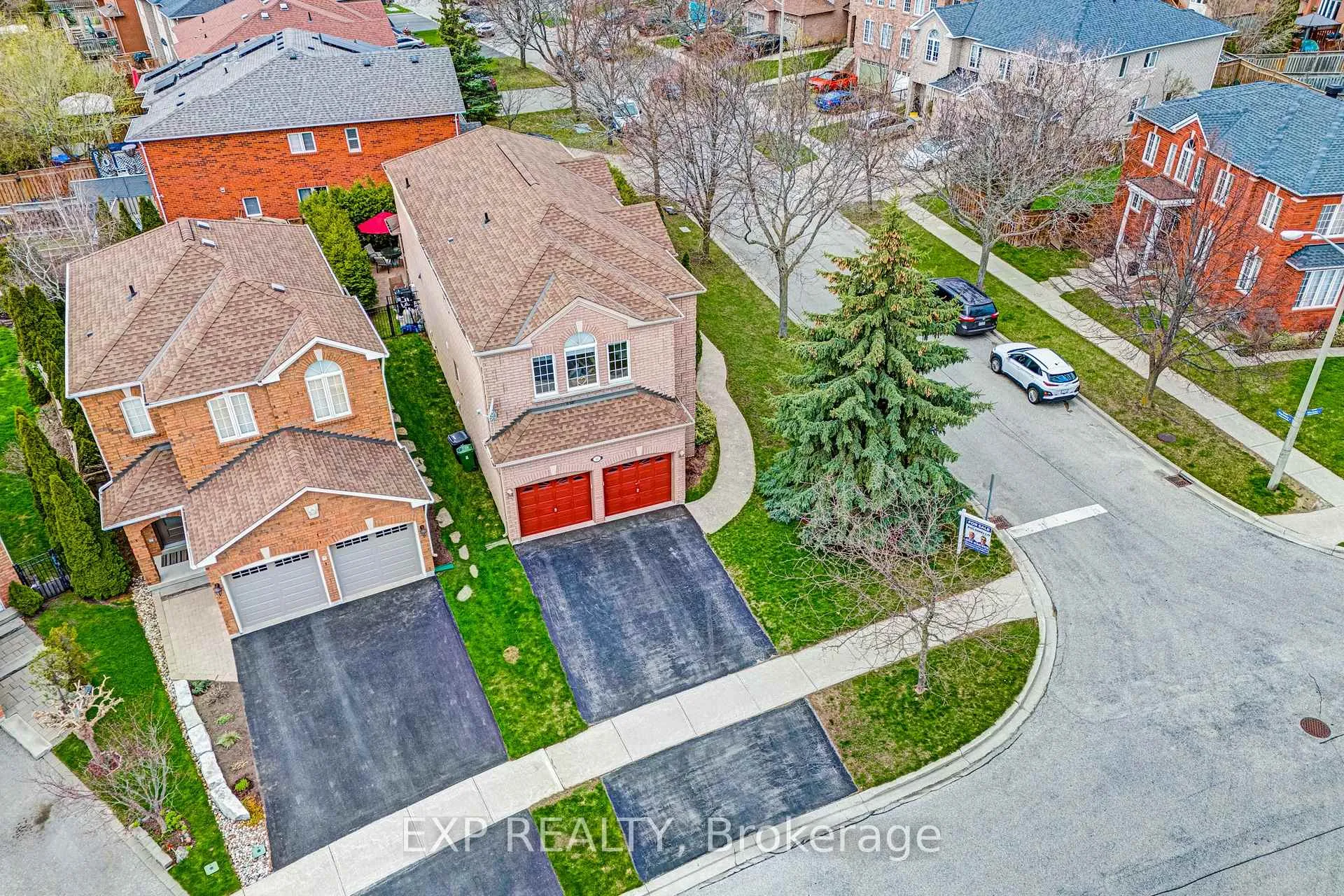 Photo 50 of 56 Moreau Trail, Scarborough, Clairlea-Birchmount — HOMEH