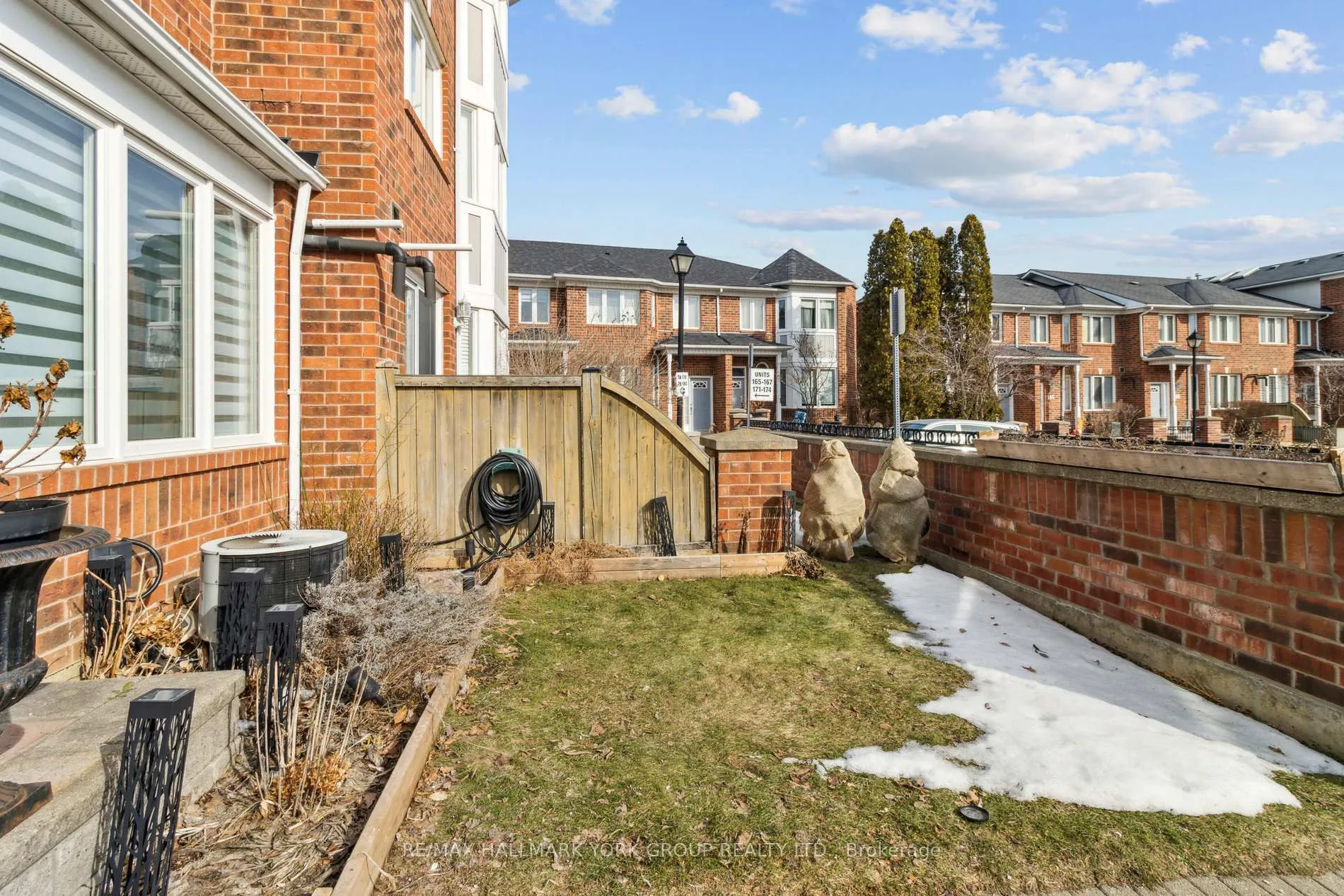 Photo 4 of Unit 177, 18 Clark Avenue W, Vaughan, Crestwood-Springfarm-Yorkhill — HOMEH