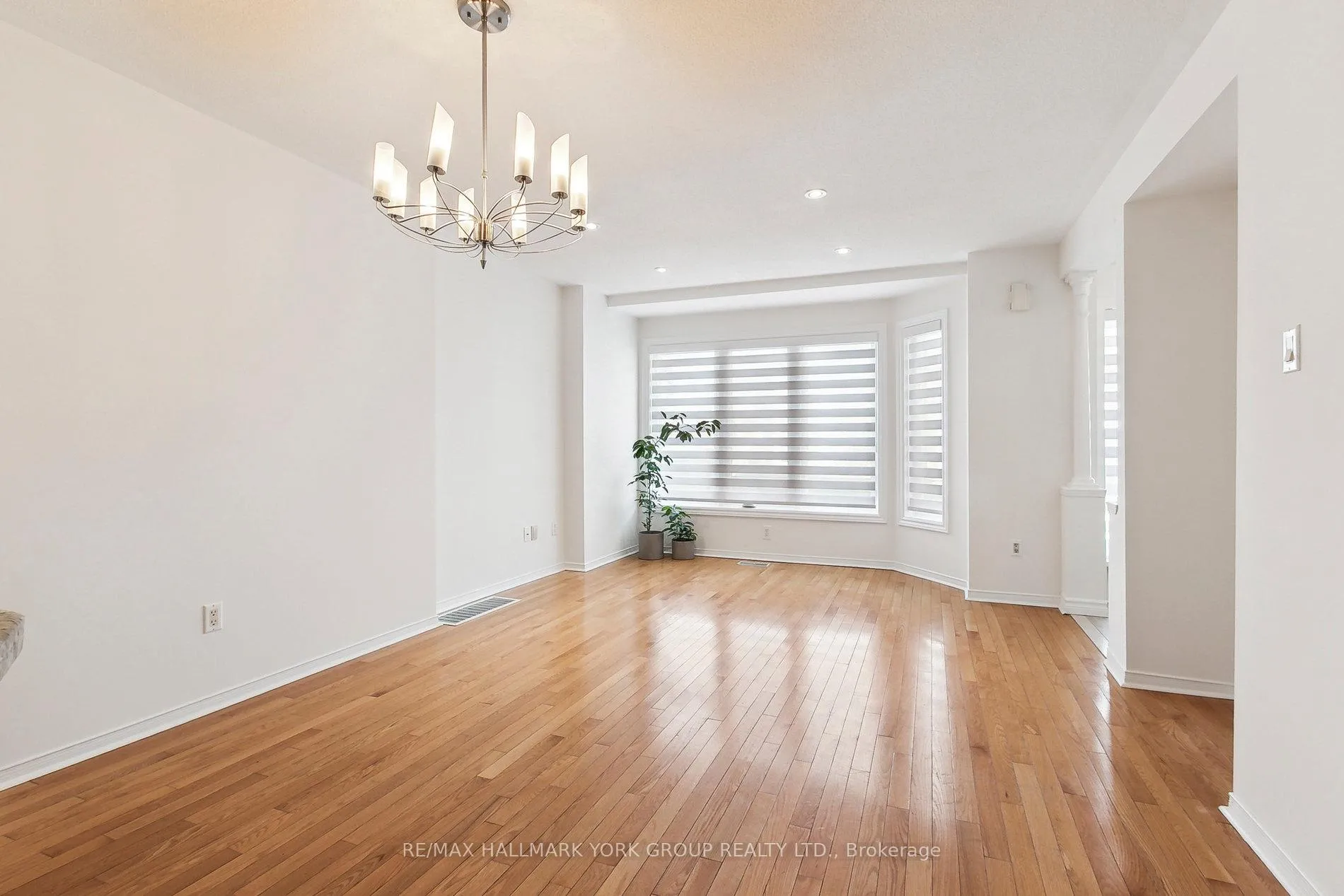 Photo 10 of Unit 177, 18 Clark Avenue W, Vaughan, Crestwood-Springfarm-Yorkhill — HOMEH