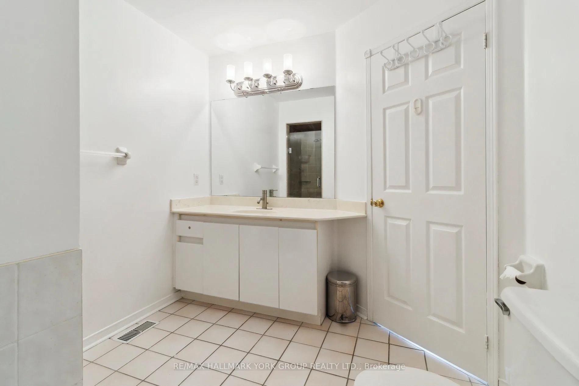 Photo 28 of Unit 177, 18 Clark Avenue W, Vaughan, Crestwood-Springfarm-Yorkhill — HOMEH