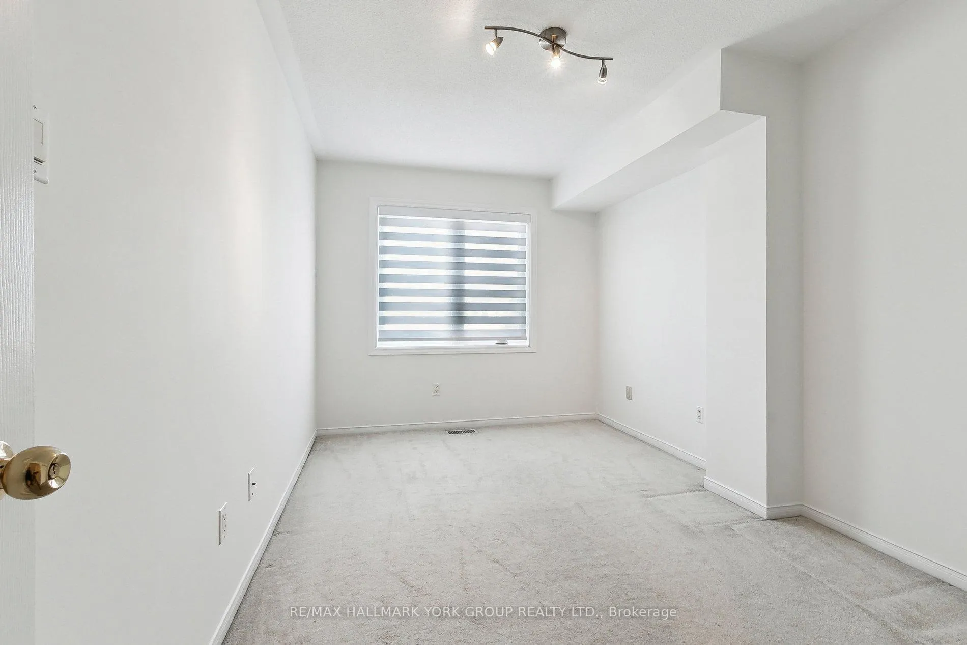 Photo 32 of Unit 177, 18 Clark Avenue W, Vaughan, Crestwood-Springfarm-Yorkhill — HOMEH