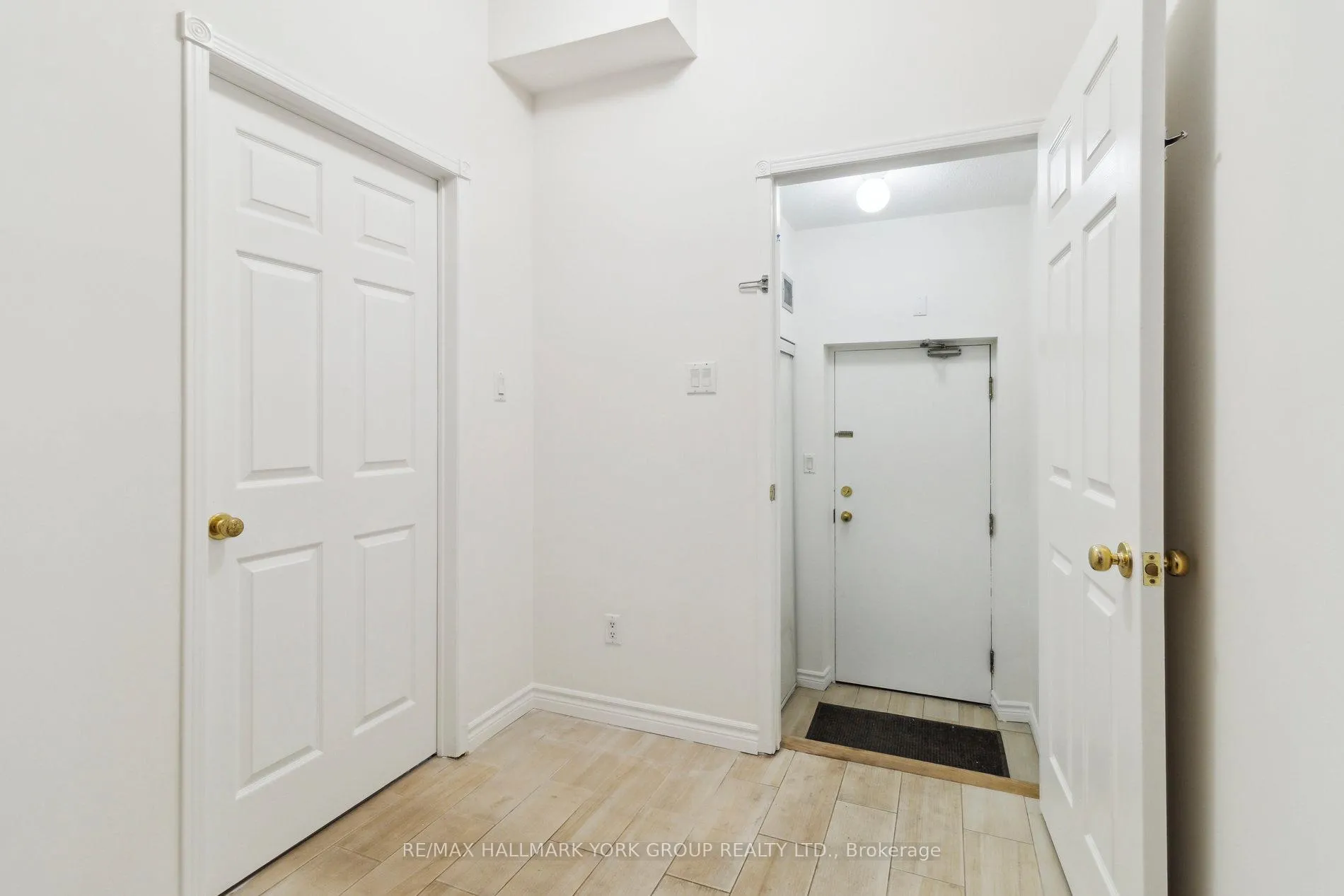Photo 34 of Unit 177, 18 Clark Avenue W, Vaughan, Crestwood-Springfarm-Yorkhill — HOMEH