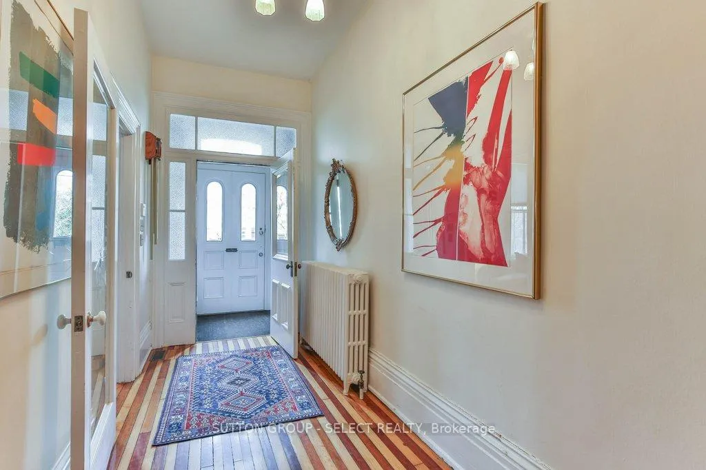 Photo 4 of 806 Waterloo Street, London, East B — HOMEH