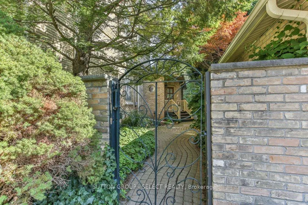 Photo 38 of 806 Waterloo Street, London, East B — HOMEH