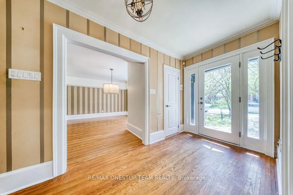 Photo 4 of 30 Heathdale Road, Toronto, Humewood-Cedarvale — HOMEH