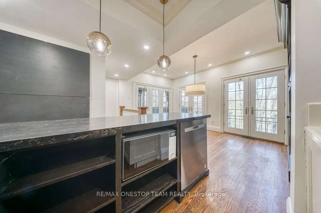 Photo 14 of 30 Heathdale Road, Toronto, Humewood-Cedarvale — HOMEH