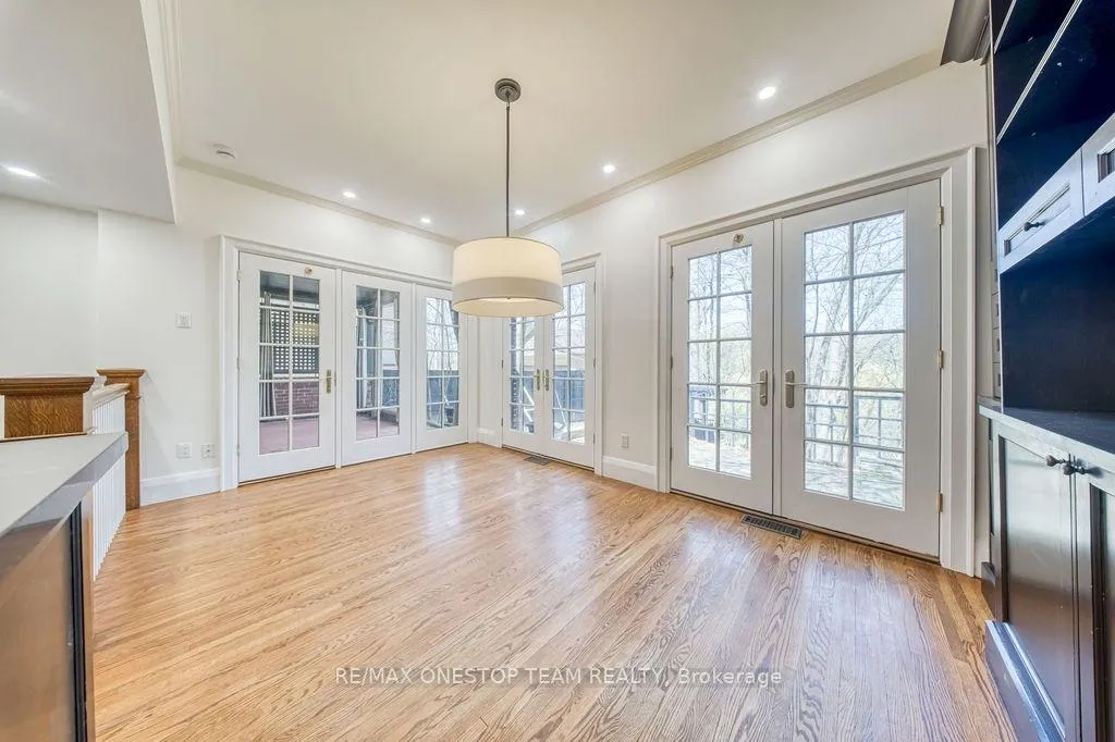 Photo 15 of 30 Heathdale Road, Toronto, Humewood-Cedarvale — HOMEH