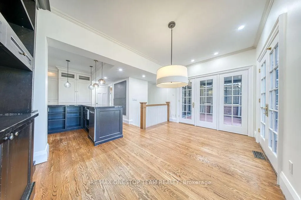 Photo 16 of 30 Heathdale Road, Toronto, Humewood-Cedarvale — HOMEH