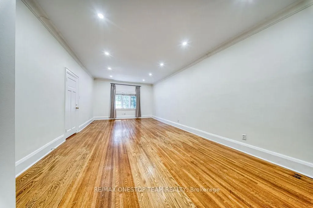 Photo 19 of 30 Heathdale Road, Toronto, Humewood-Cedarvale — HOMEH