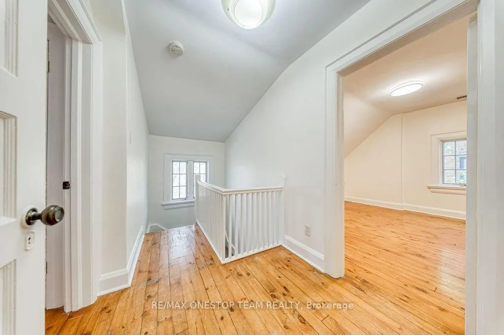 Photo 29 of 30 Heathdale Road, Toronto, Humewood-Cedarvale — HOMEH