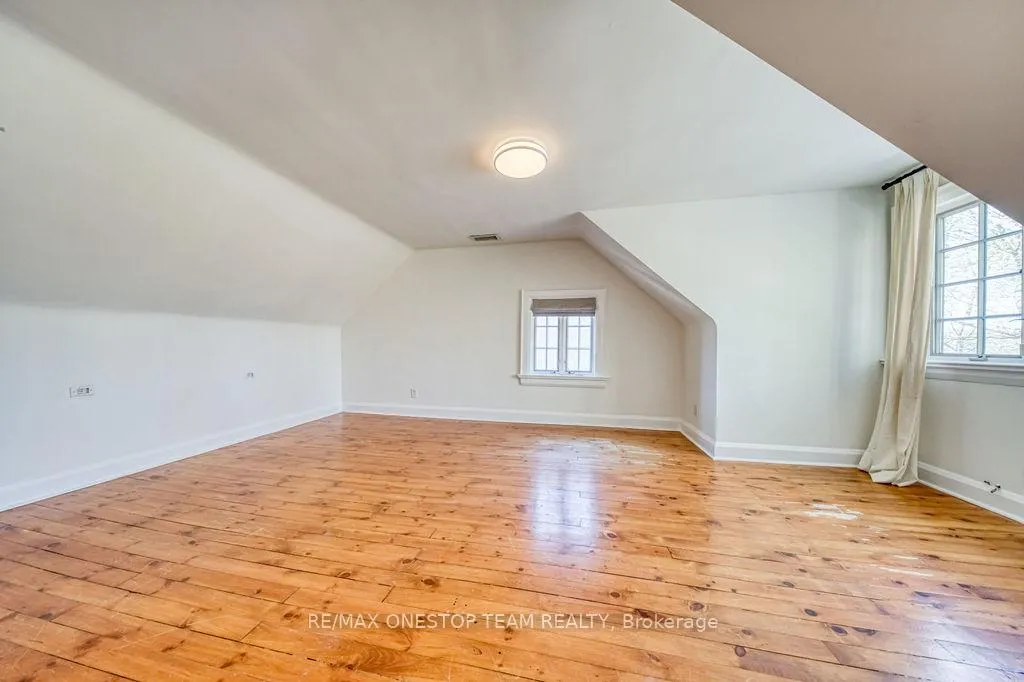 Photo 30 of 30 Heathdale Road, Toronto, Humewood-Cedarvale — HOMEH