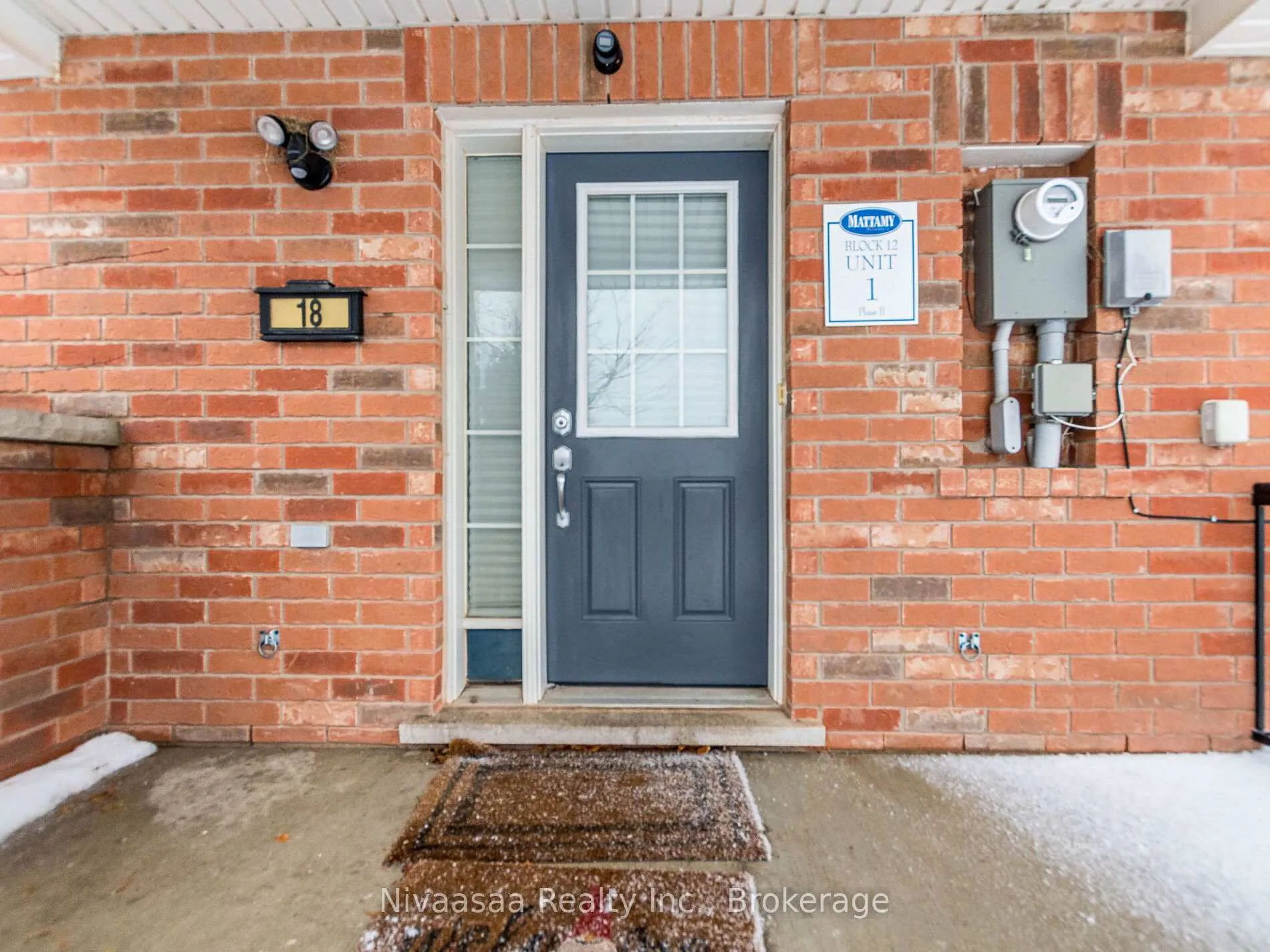 Photo 5 of 18 Betterton Crescent, Brampton, Northwest Brampton — HOMEH