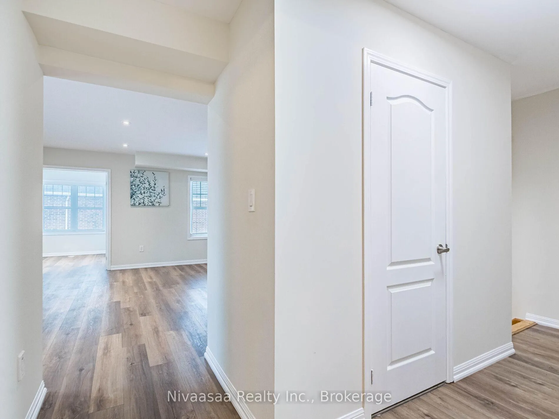 Photo 12 of 18 Betterton Crescent, Brampton, Northwest Brampton — HOMEH