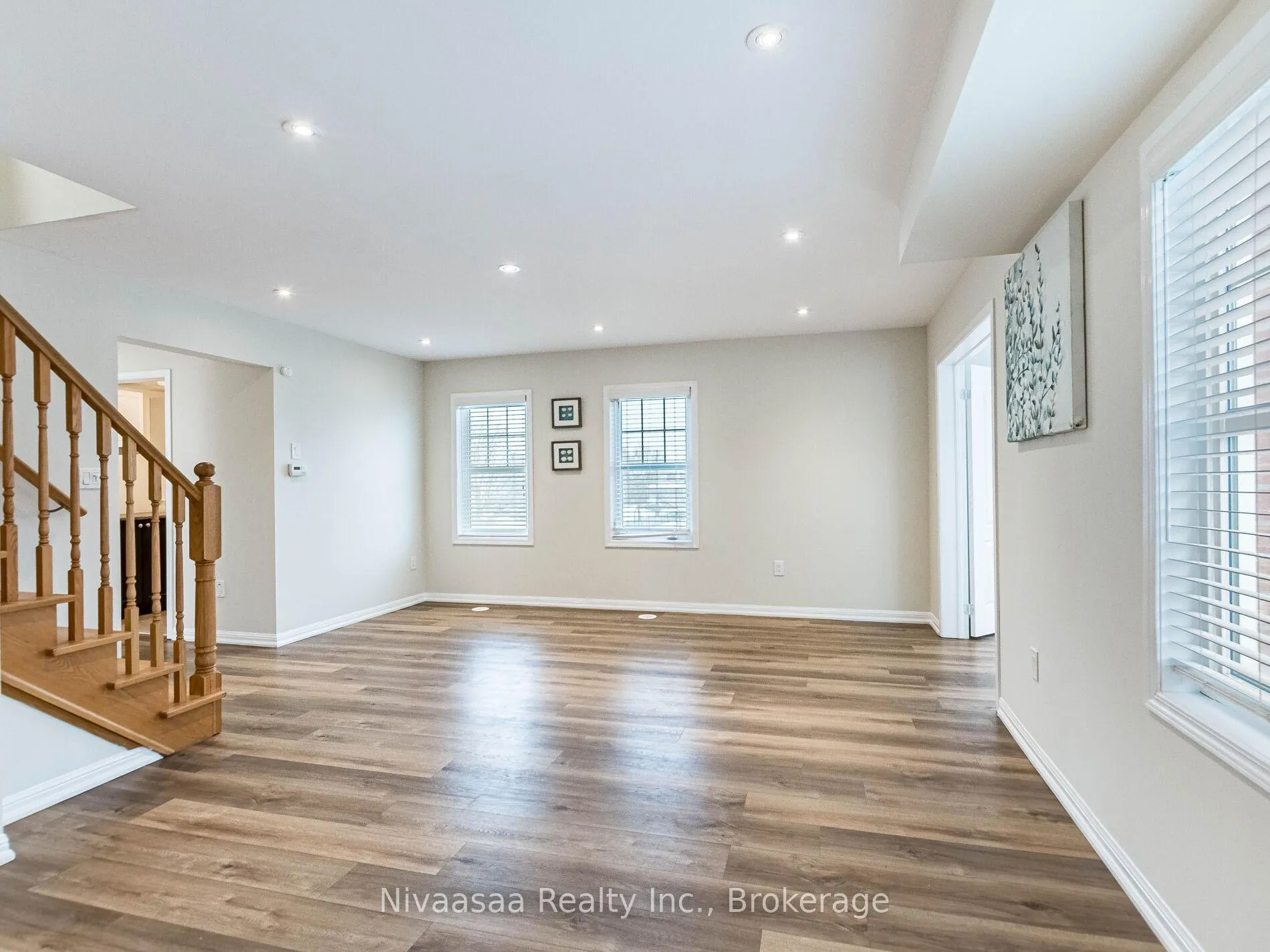 Photo 16 of 18 Betterton Crescent, Brampton, Northwest Brampton — HOMEH