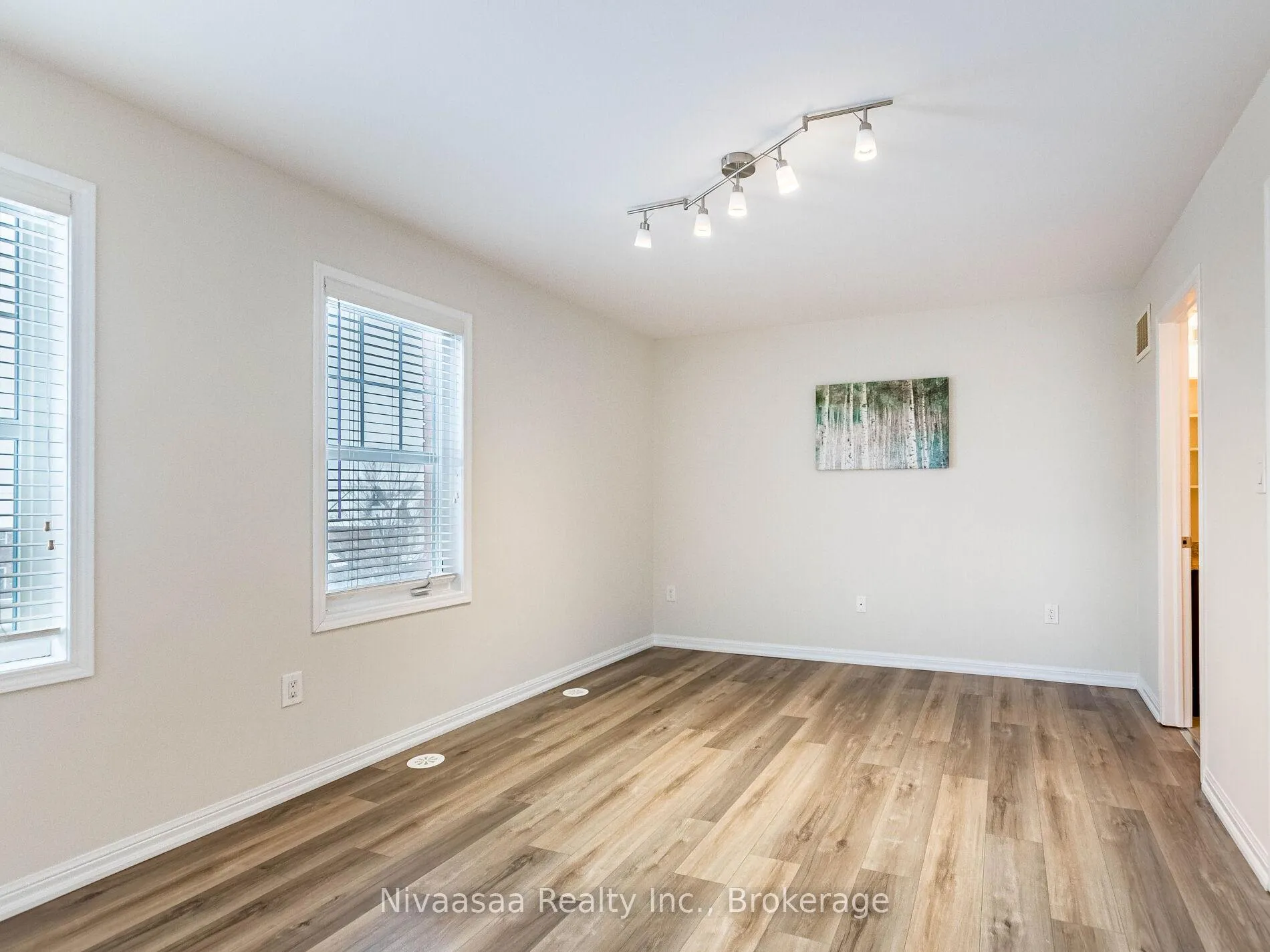 Photo 27 of 18 Betterton Crescent, Brampton, Northwest Brampton — HOMEH