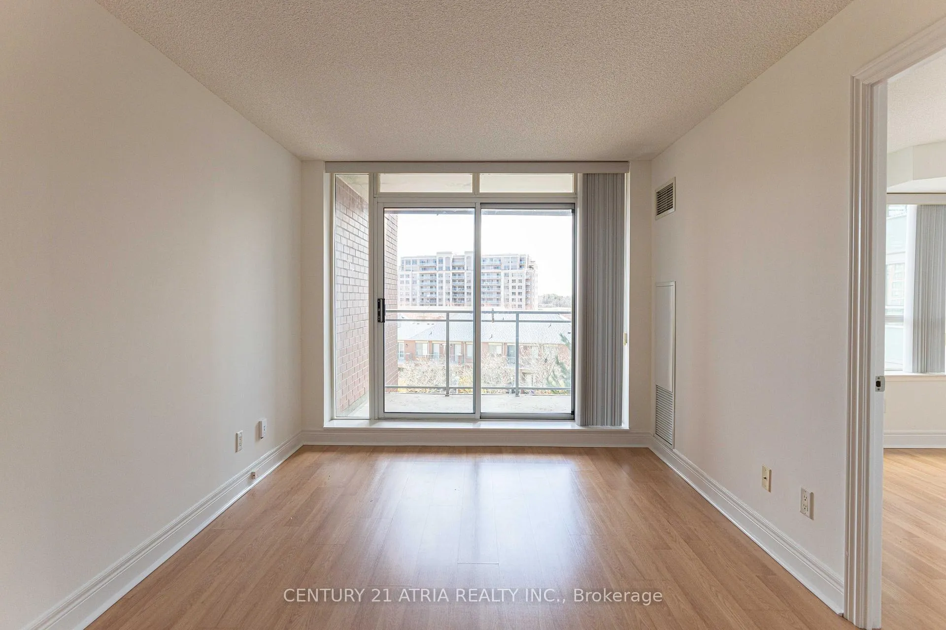 Photo 2 of Unit 622, 48 Suncrest Boulevard, Markham, Commerce Valley — HOMEH