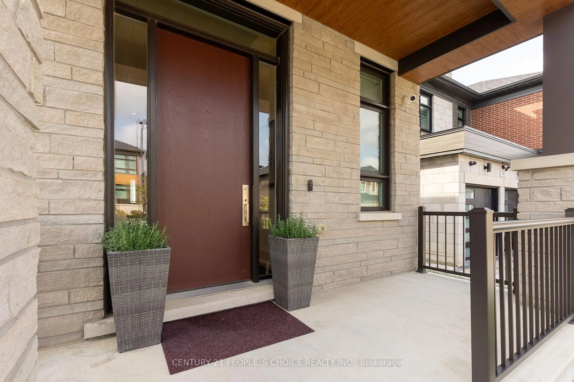 Photo 3 of 140 Wainfleet Crescent, Vaughan, Vellore Village — HOMEH