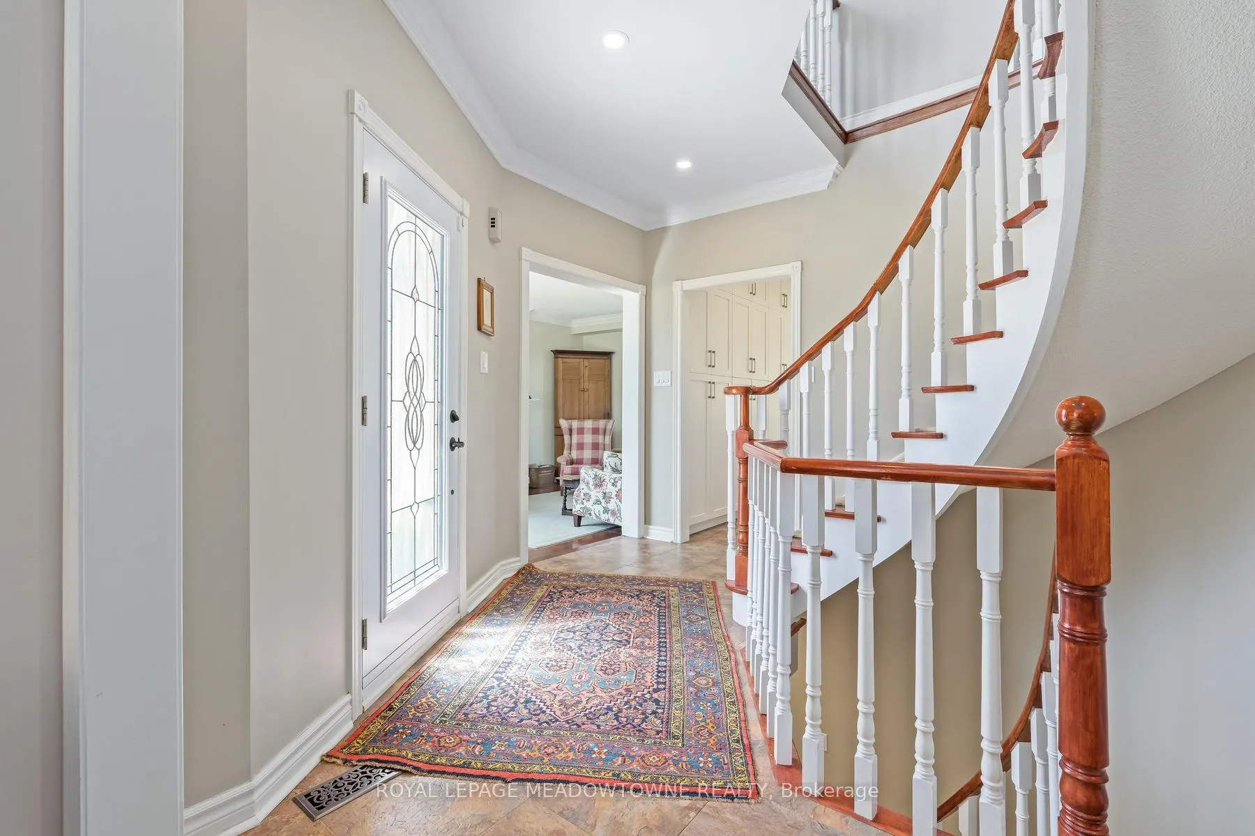 Photo 4 of 16 Oak Ridge Drive, Halton Hills, Glen Williams — HOMEH