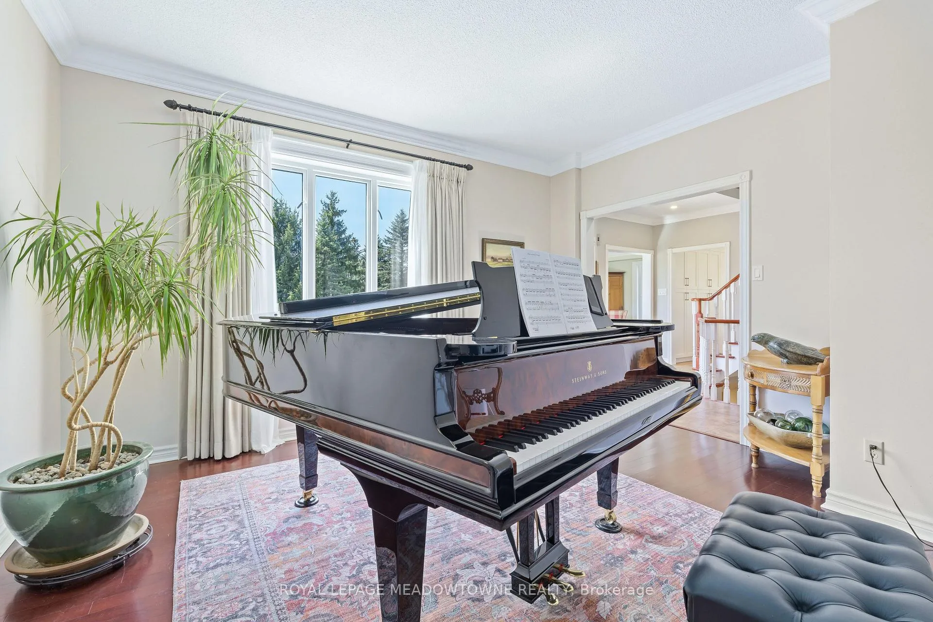 Photo 9 of 16 Oak Ridge Drive, Halton Hills, Glen Williams — HOMEH