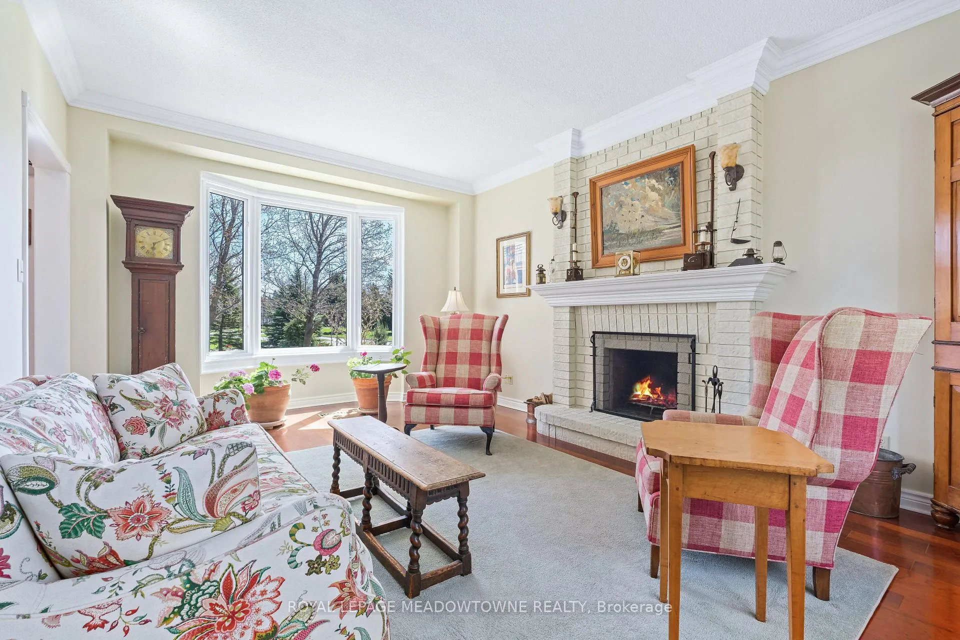 Photo 11 of 16 Oak Ridge Drive, Halton Hills, Glen Williams — HOMEH