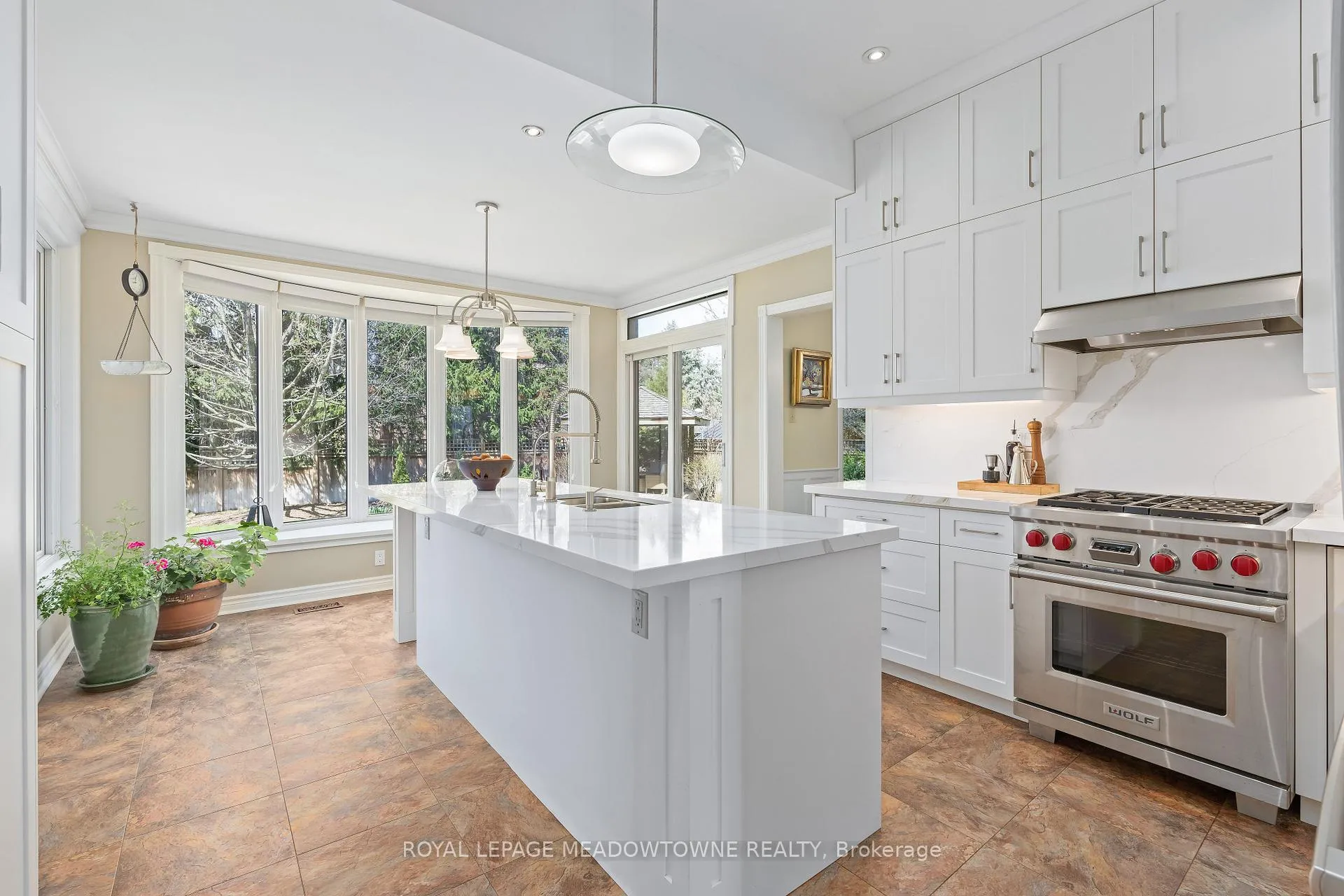 Photo 12 of 16 Oak Ridge Drive, Halton Hills, Glen Williams — HOMEH