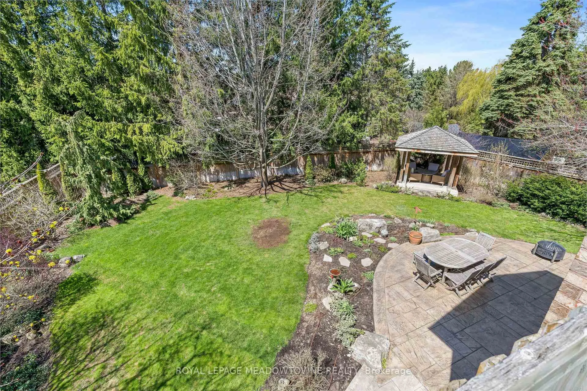 Photo 33 of 16 Oak Ridge Drive, Halton Hills, Glen Williams — HOMEH