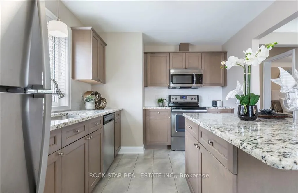 Photo 9 of 292 South Bend Road E, Hamilton, Hill Park — HOMEH