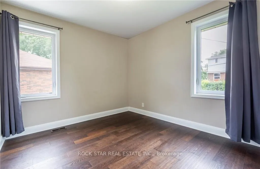 Photo 14 of 292 South Bend Road E, Hamilton, Hill Park — HOMEH