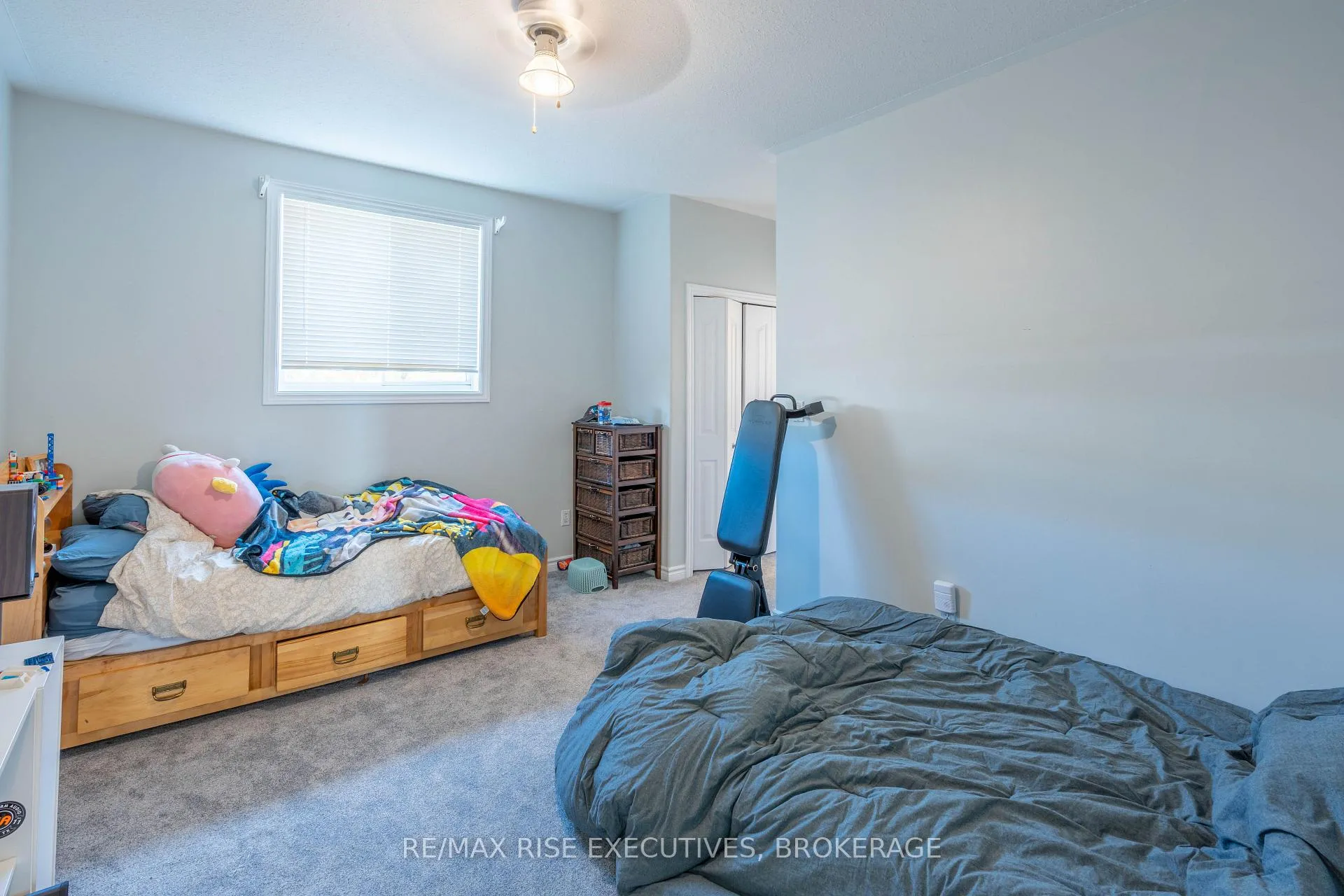Photo 10 of 105 Aaron Place, Loyalist, Amherstview — HOMEH
