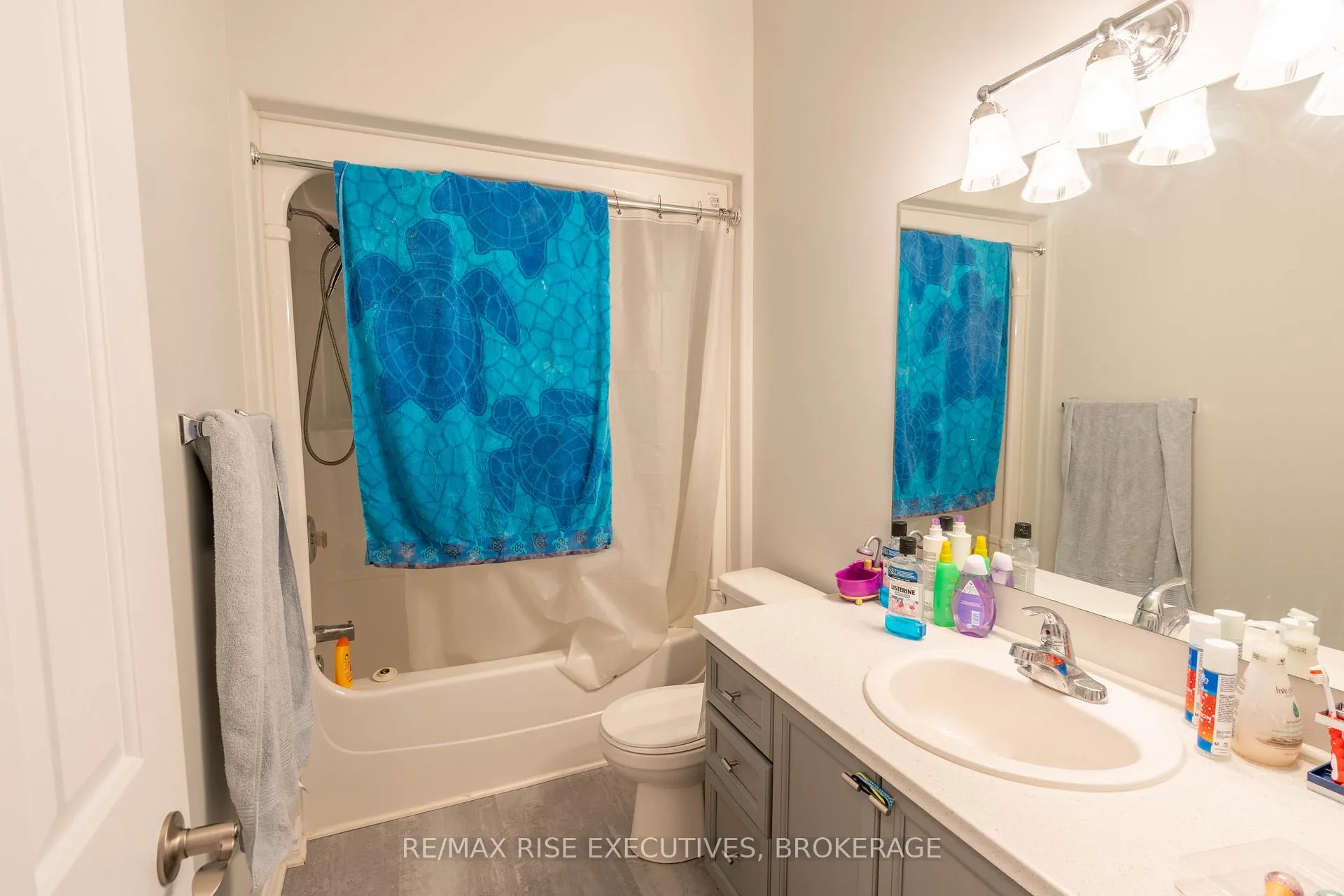 Photo 13 of 105 Aaron Place, Loyalist, Amherstview — HOMEH